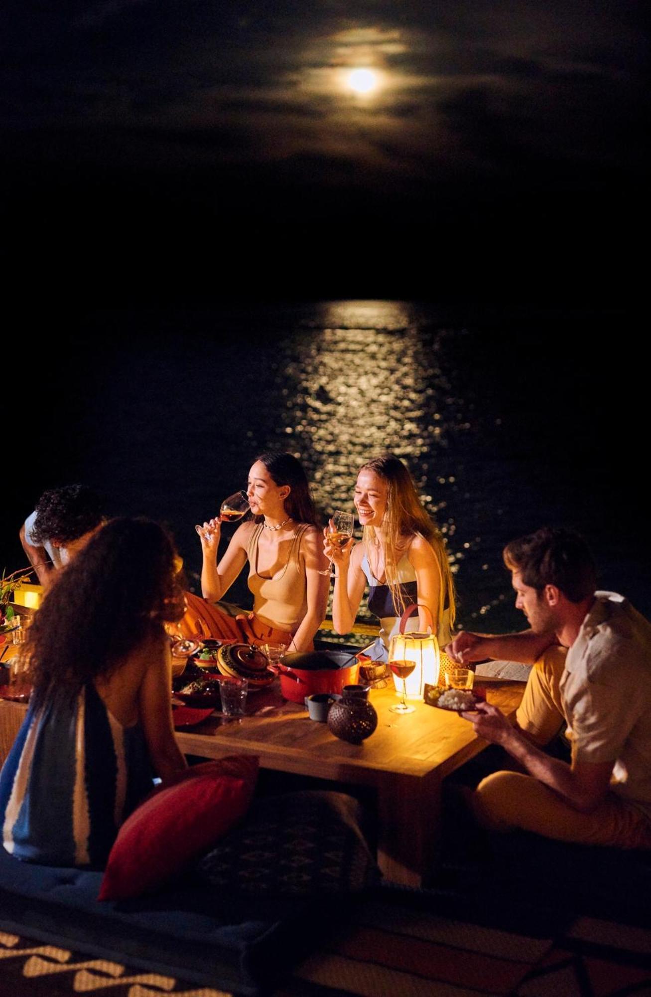 Курортный комплекс The Standard, Huruvalhi Maldives (adults Only) Меедхоо