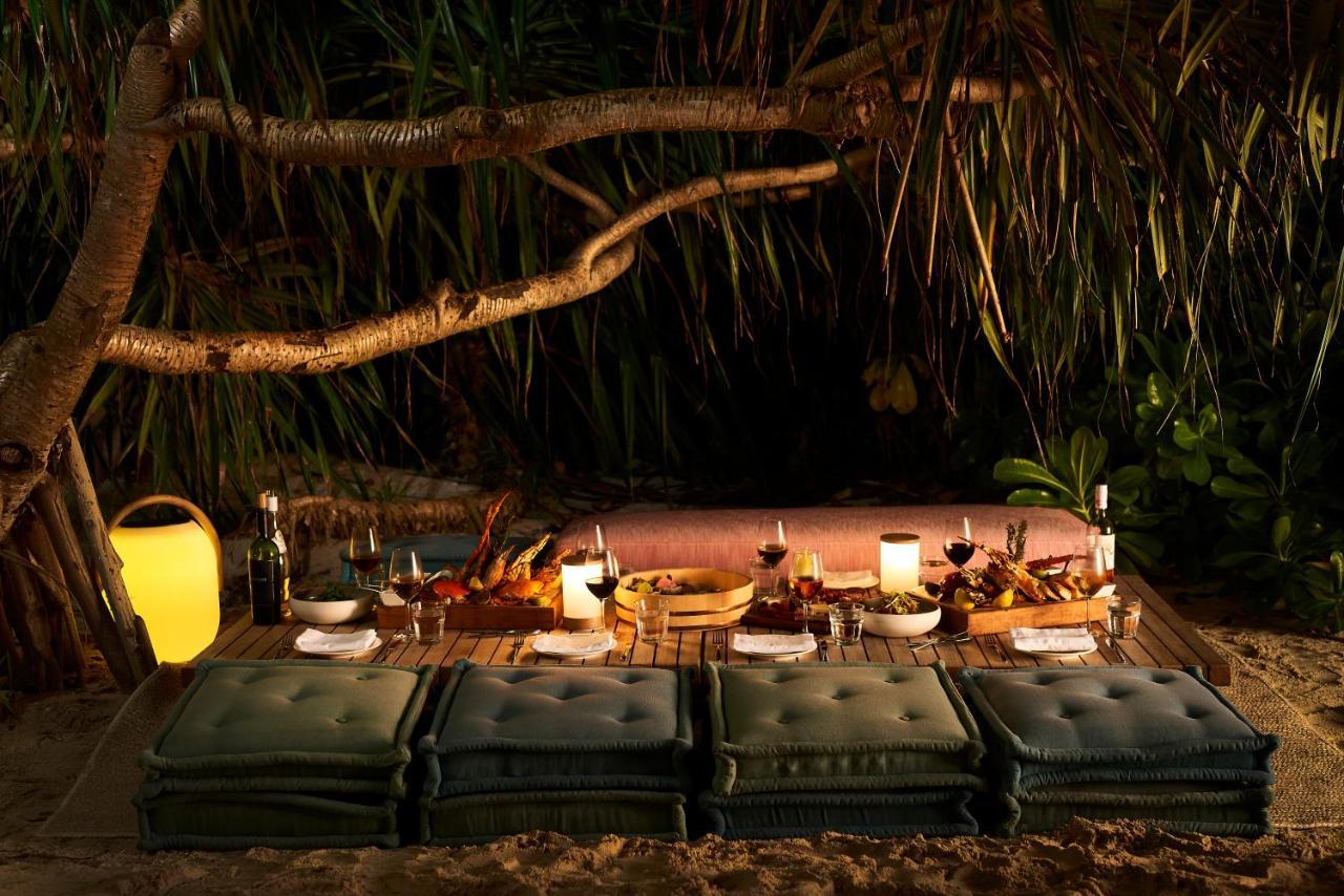 The Standard, Huruvalhi Maldives (adults Only) Курортный комплекс
